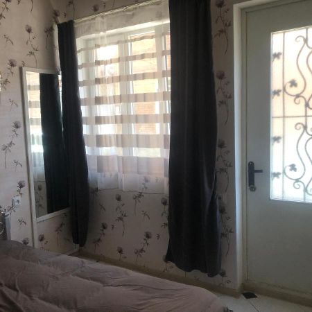 Appartment In Old Tbs, Near Holy Trinity Cathedral Tbilisi Buitenkant foto